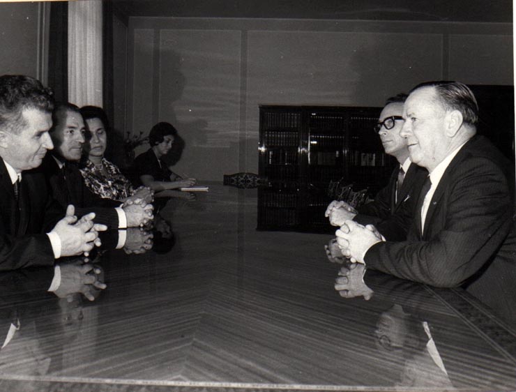 Primirea la preşedintele Consiliului de Stat, Nicolae Ceauşescu  a delegaţiei din Australia, care a participat la jubileul prilejuit de aniversarea a XXV de ani de la eliberarea României de sub jugul fascist.(23  august 1969).