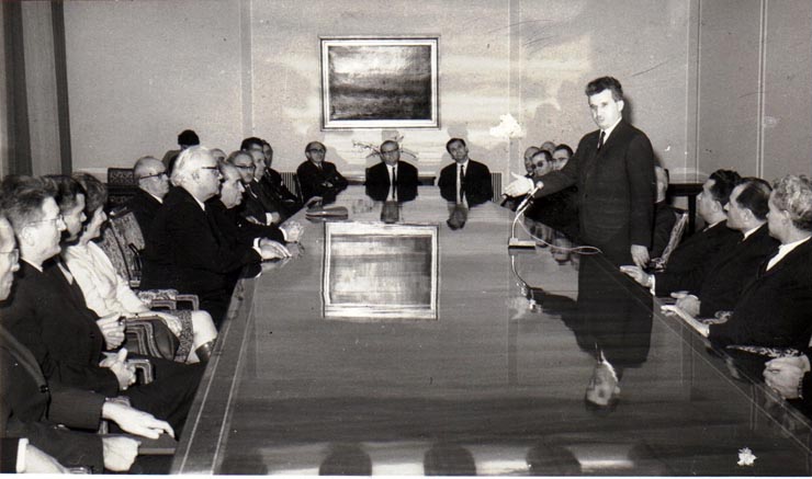 Primirea la Nicolae Ceauşescu, secretar general al P.C.R., a membrilor prezidiului Academiei de Ştiinţe Sociale şi Politice a R.S.R.    (20  februarie 1970).