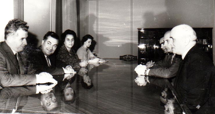 Primirea la Nicolae Ceauşescu a delegaţiei Partidului Comunist din Peru. Convorbirile oficiale.  (5 noiembrie 1970).