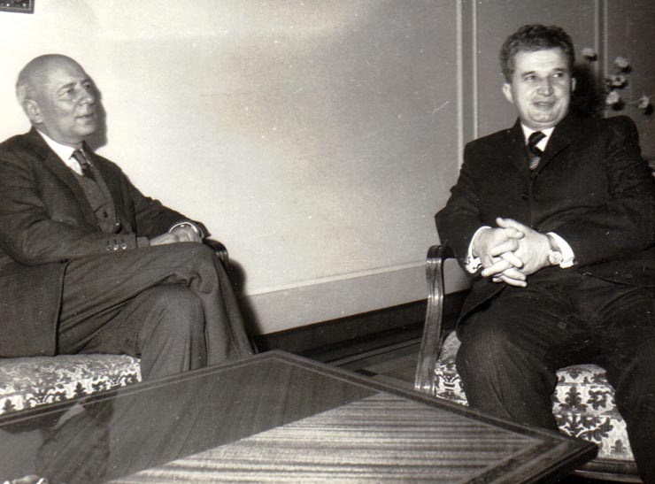 Primirea la Nicolae Ceauşescu a lui Gincarlo Pajetta, membru al Biroului Politic şi al Direcţiei Partidului Comunist Italian.      (18 februarie 1971).