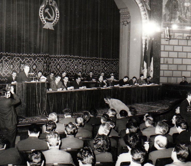 Consfătuirea activului de partid în probleme ale industriei, construcţii şi transporturi al Municipiului Bucureşti. Martie 1971.       (10 martie 1971).