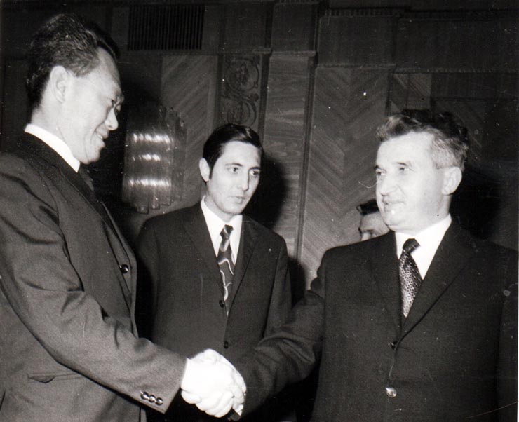 Primirea la Nicolae Ceauşescu a primului ministru al Republicii Singapore, Lee Kuan Yen.  (nov.1971