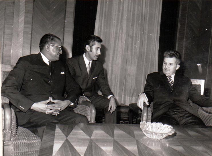 Primirea la Nicolae Ceauşescu a reprezentanţilor personali ai preşedintelui Sudanului, Numeiri.(13 decembrie 1971).